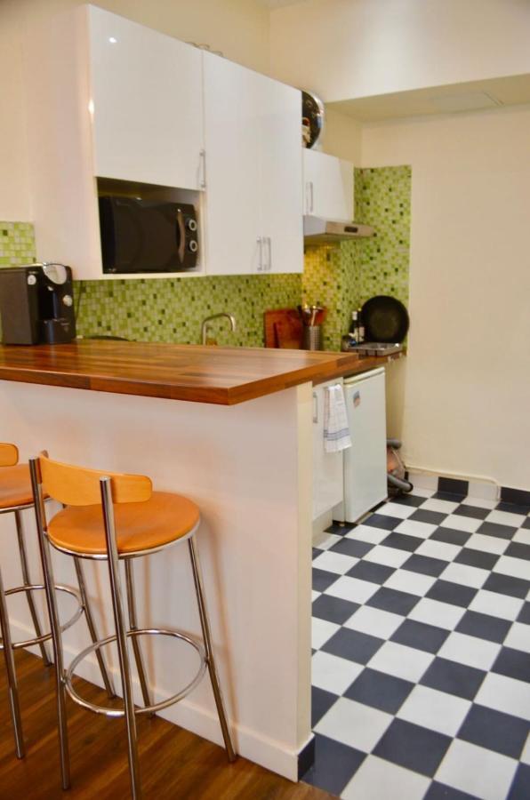 1 Bedroom Apartment In The Heart Of The Marais Area Paris Extérieur photo